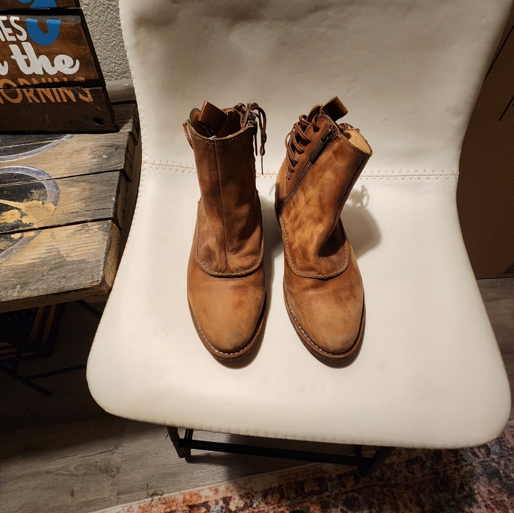 Womens Destressed Leather Tan Boots Sz 37 Or 6.5